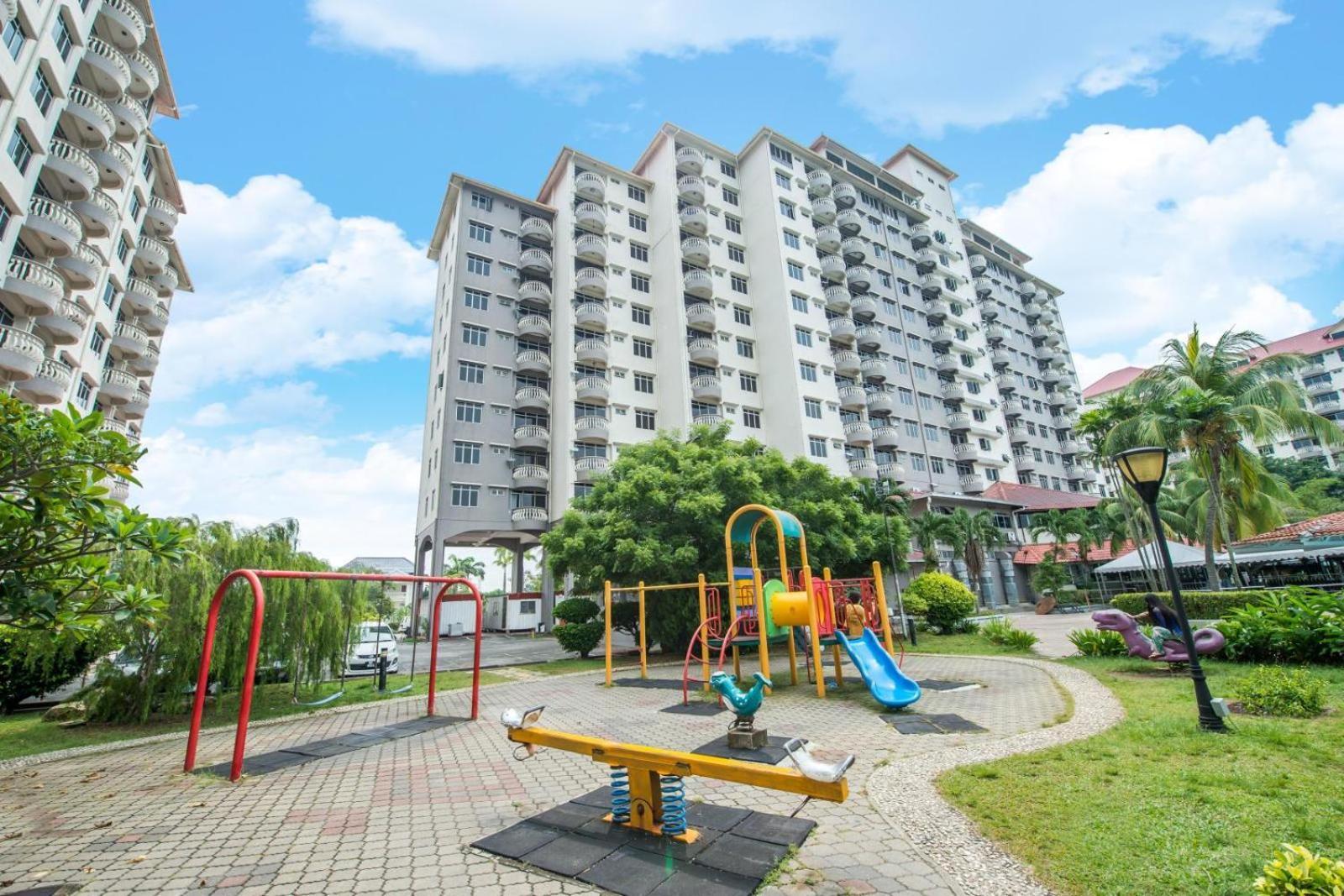 Ruiyas Sea View Condominium Portdickson Port Dickson Ngoại thất bức ảnh